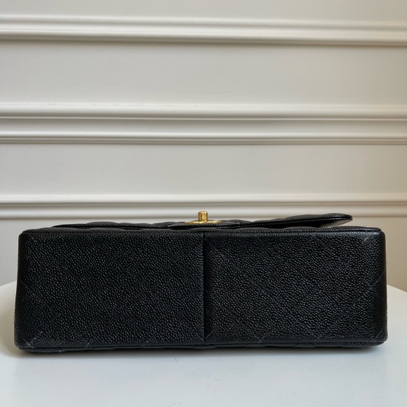 CHANEL JUMBO CLASSIC DOUBLE FLAP - Picture 4 of 15